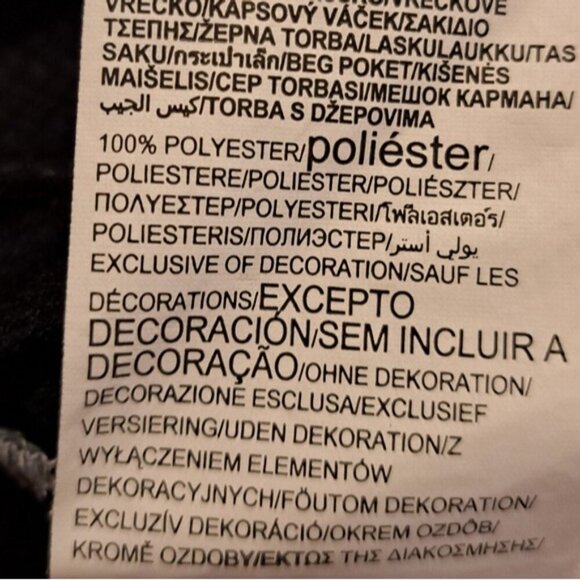 Under Armour men's size medium waterproof fitted jacket, EUC - Picture 8 of 8